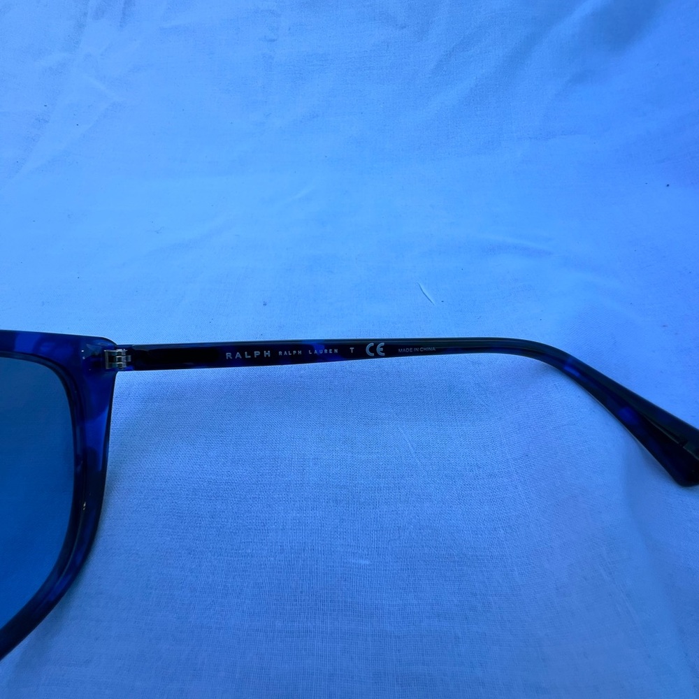 Ralph Lauren Black Sunglasses with Case - Picture 7 of 7